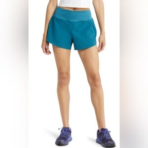 The Northface w Arque short. Blue coral. Xs